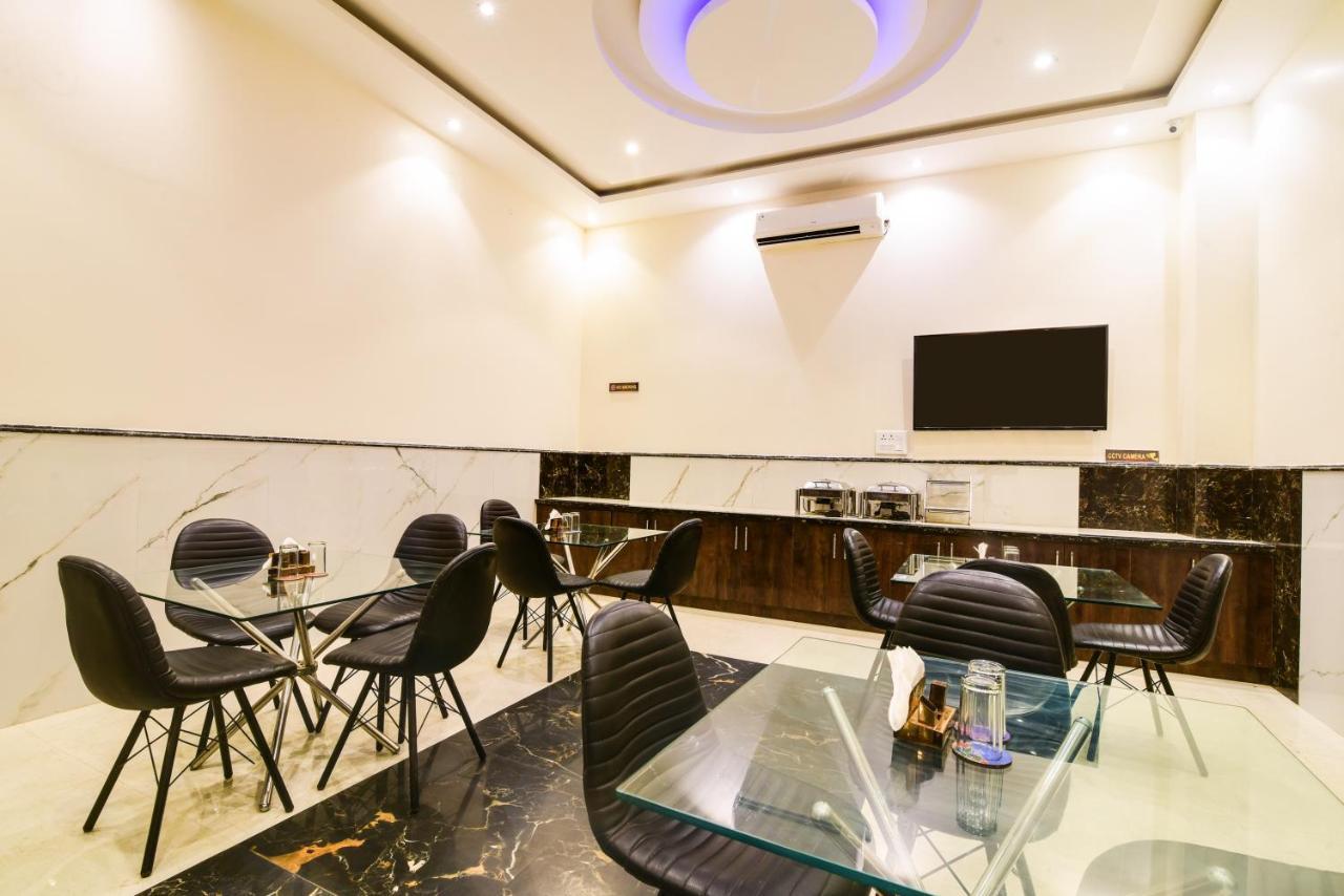 Olivia Hotels At Delhi Airport 뉴델리 외부 사진